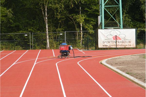 Aménagement piste d'athlétisme en PU - Sportinfrabouw NV